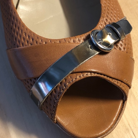 COPY - AGL Tan Perforated Leather Wedge Flats 39/8.5-9 - Picture 9 of 11